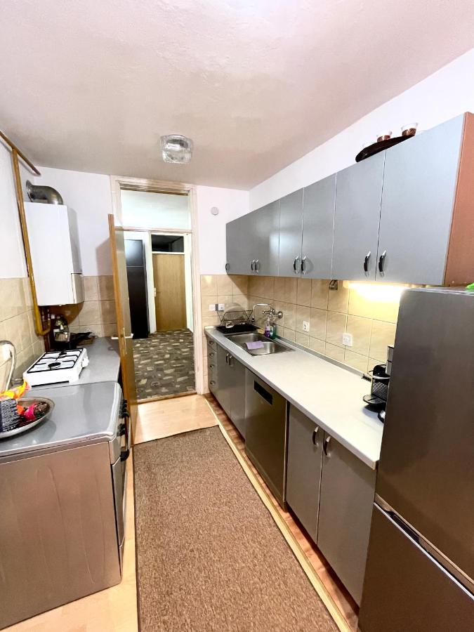 Airport Sarajevo Apartment 2 Eksteriør bilde